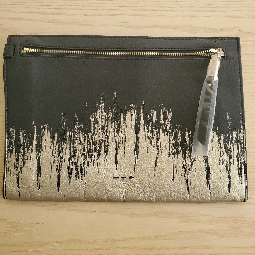 NWT Black and Gold Clutch with Zipper Bodega By Splendid